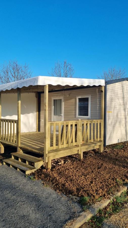 Camping Les Rives Du Lac Bois Morin Exterior foto