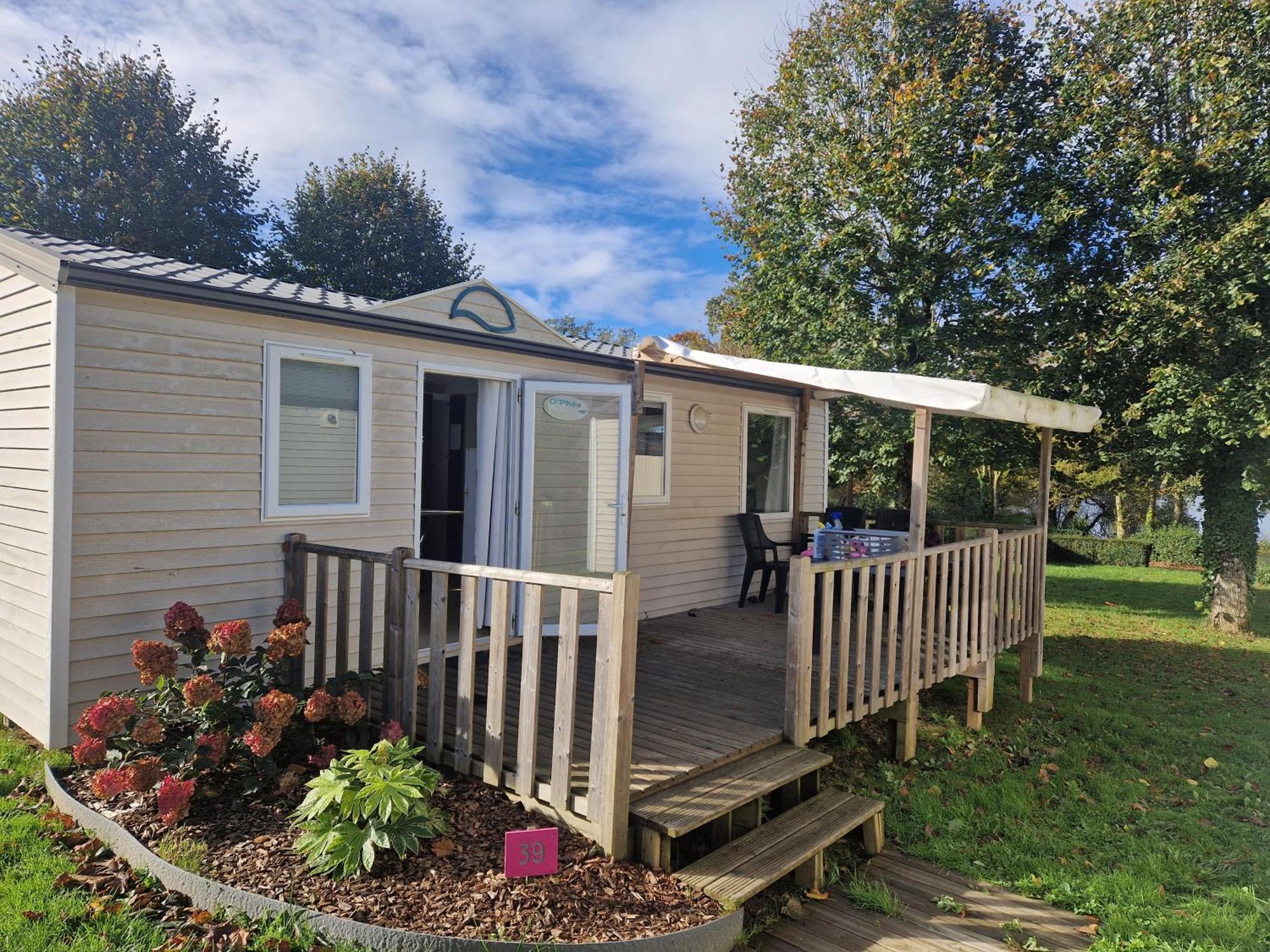 Camping Les Rives Du Lac Bois Morin Exterior foto